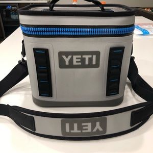 Yeti Hopper Flip 8